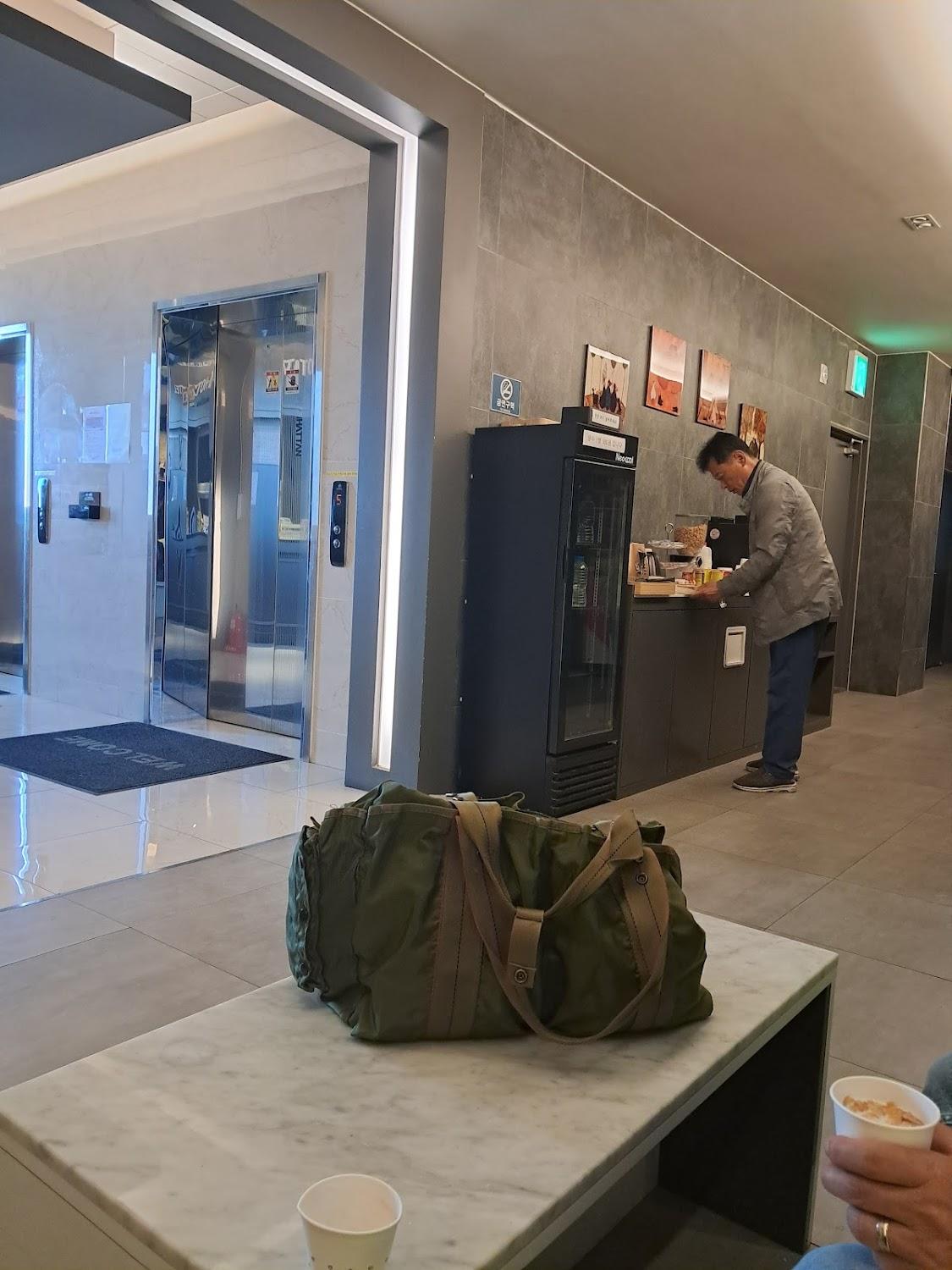 Cover Image for THE K-HOTEL 부산신항점