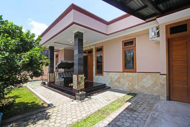 Cover Image for OYO 91777 Kemuning Guesthouse