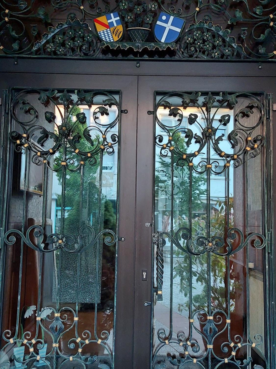 Cover Image for Hotel-Restaurant Ratskeller