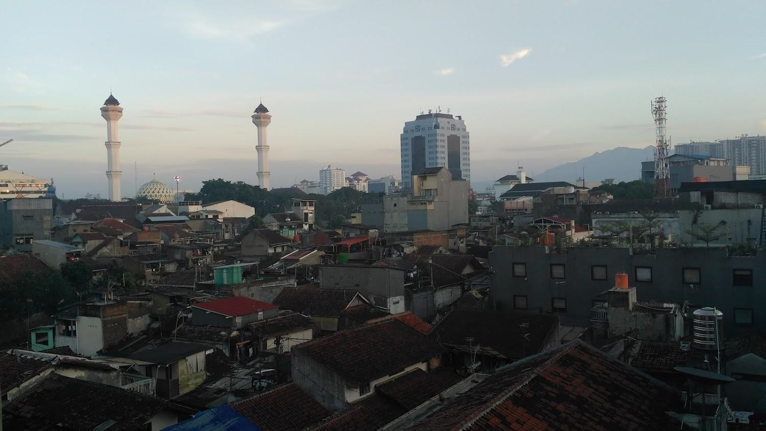 Cover Image for Airy Asia Afrika Pangarang 24 Bandung