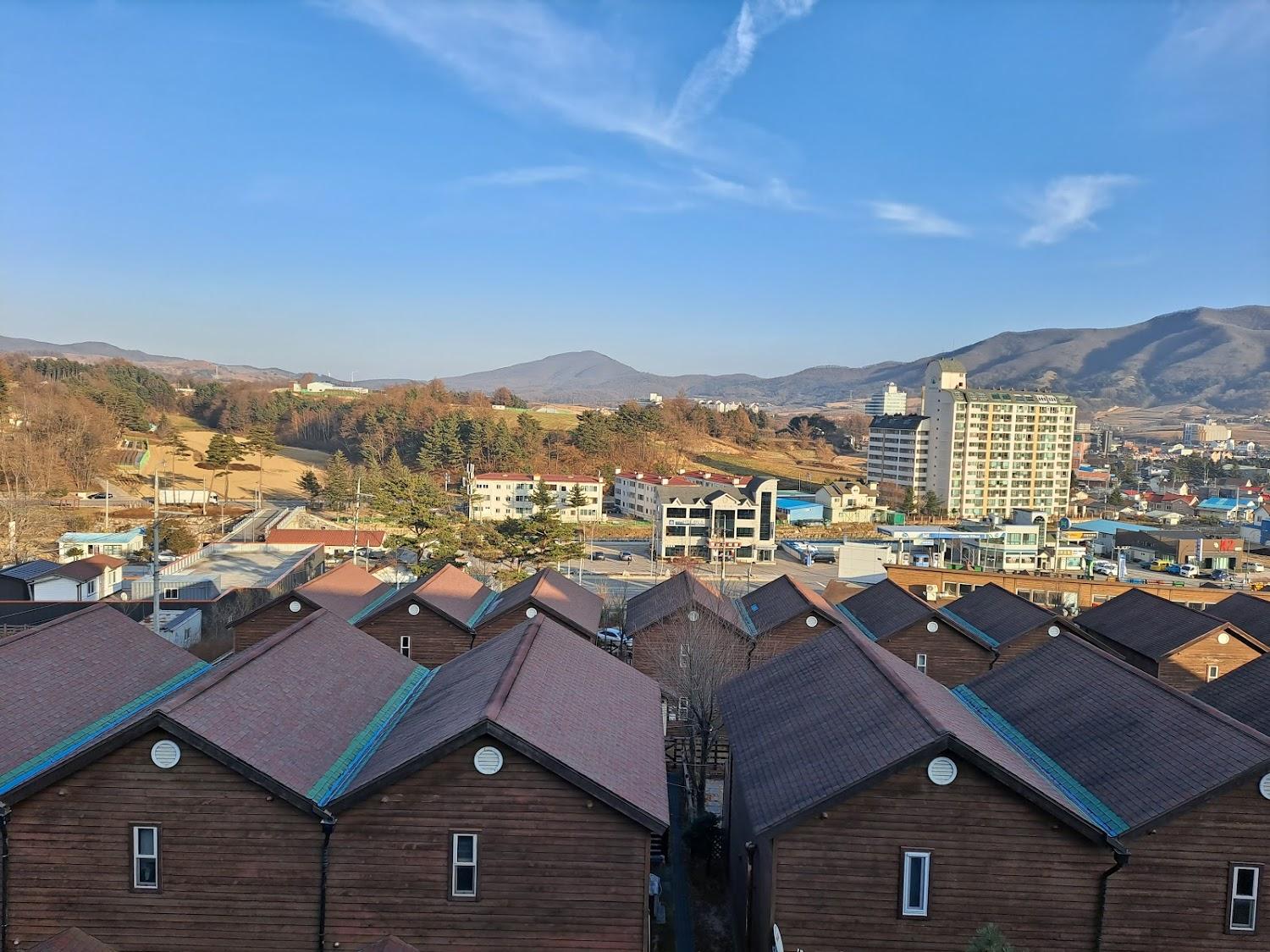 Cover Image for 화이트힐펜션
