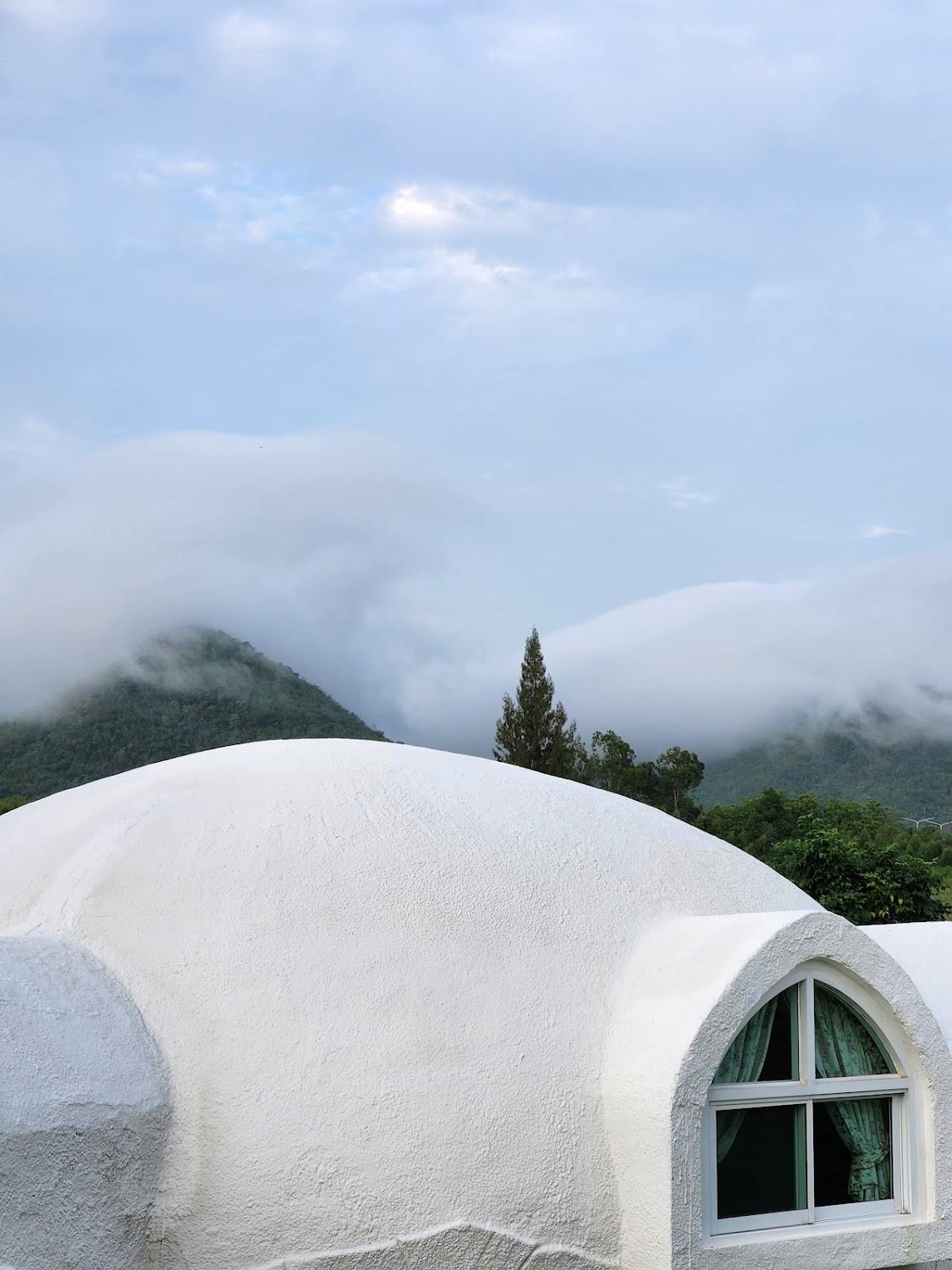 Cover Image for Suanphueng IGLOO สวนผึ้ง อิกลู