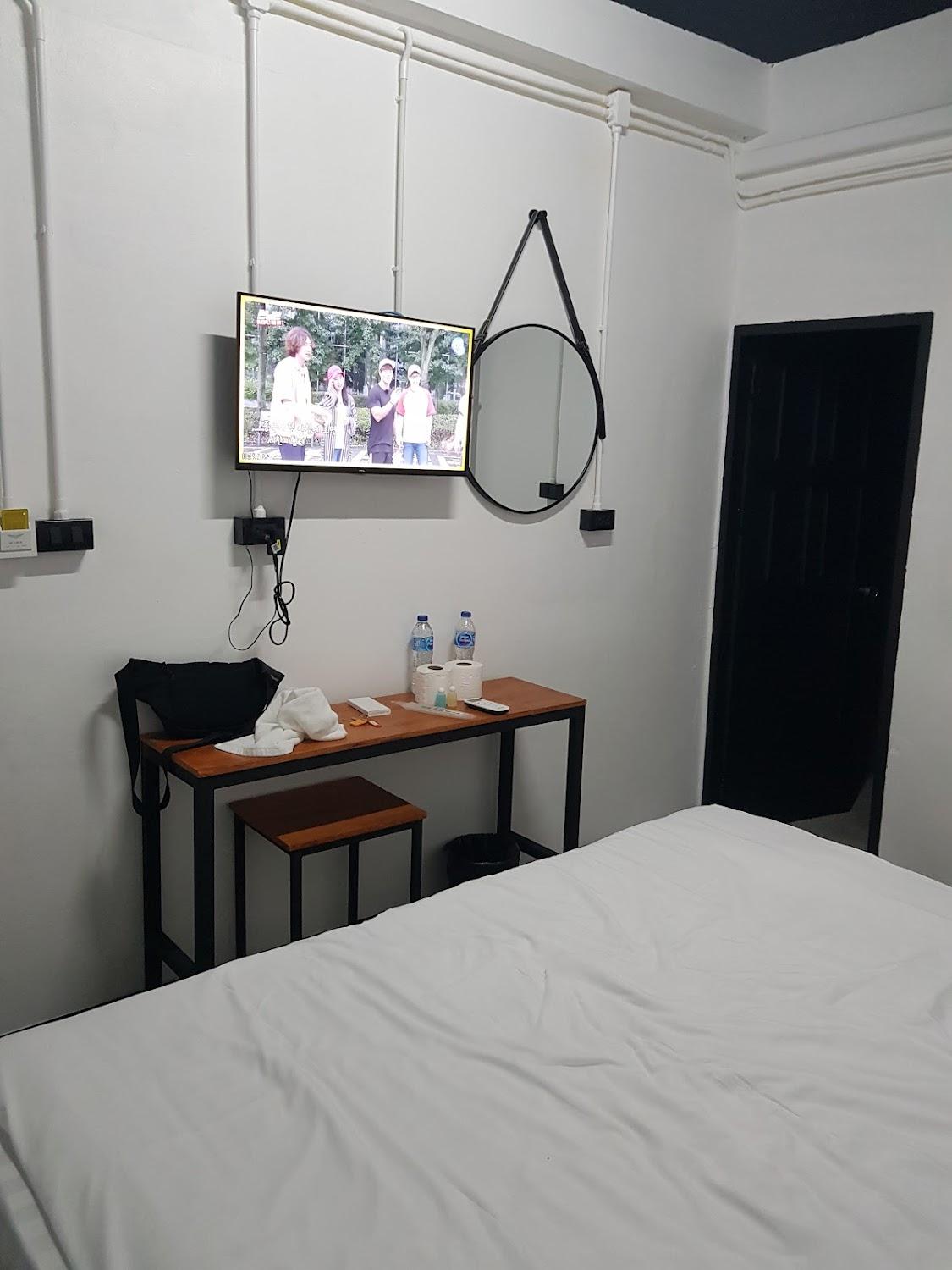Cover Image for Sleep Owl Jomtien