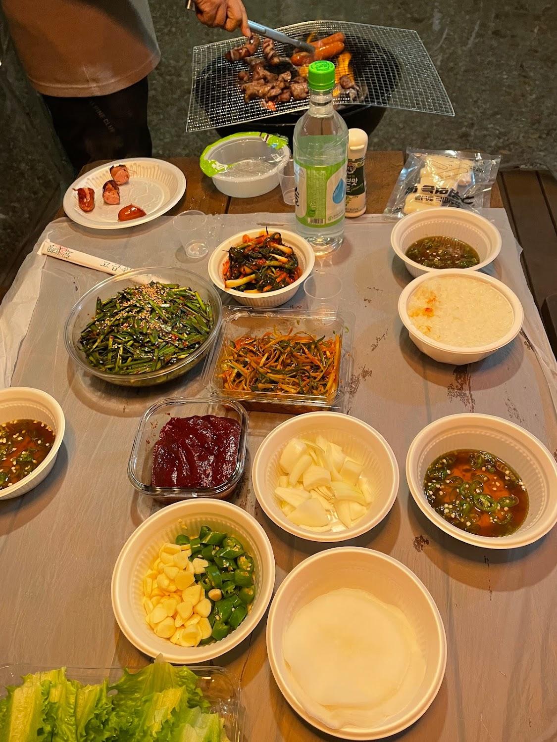 Cover Image for 플라워카라반펜션