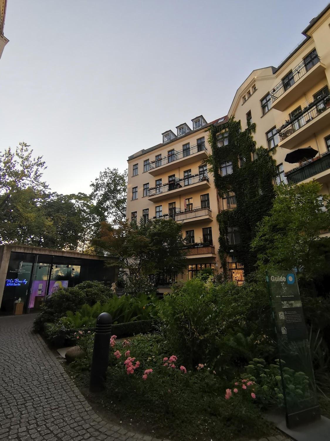 Cover Image for Sophienhof