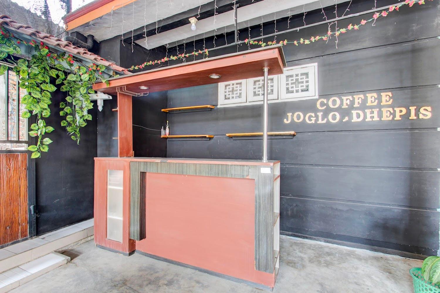 Cover Image for OYO 93736 Homestay Joglo Dephis Syariah