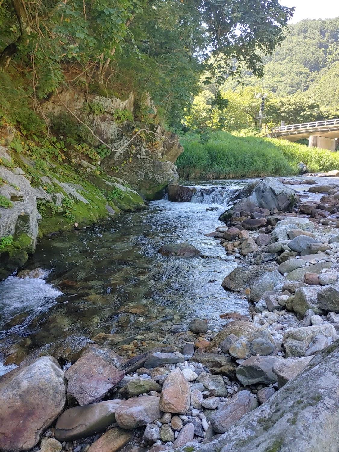 Cover Image for 꽃비농원민박
