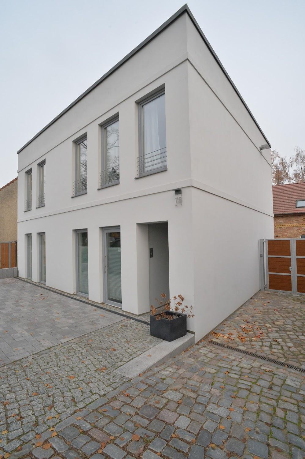 Cover Image for Grey House Apartments