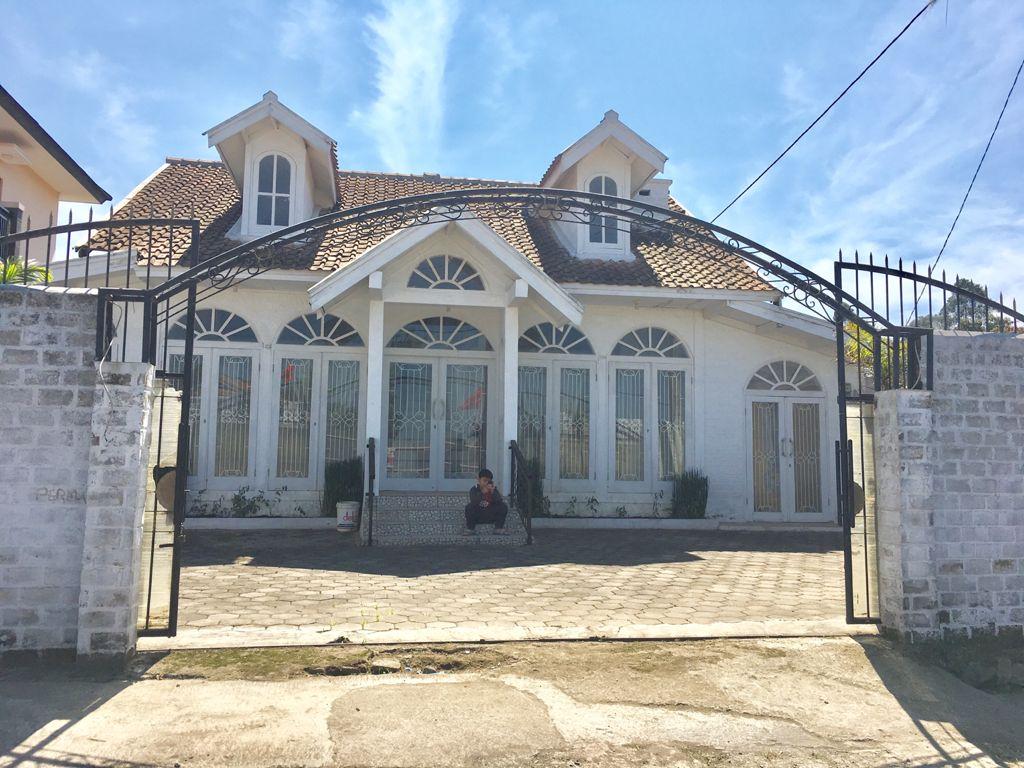 Cover Image for Villa ellouis