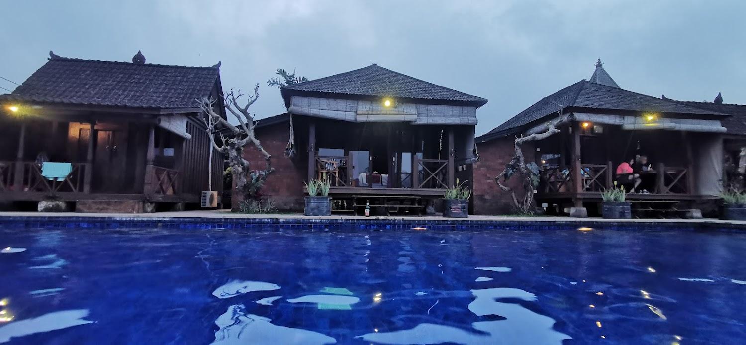 Cover Image for Puri Karang Besakih