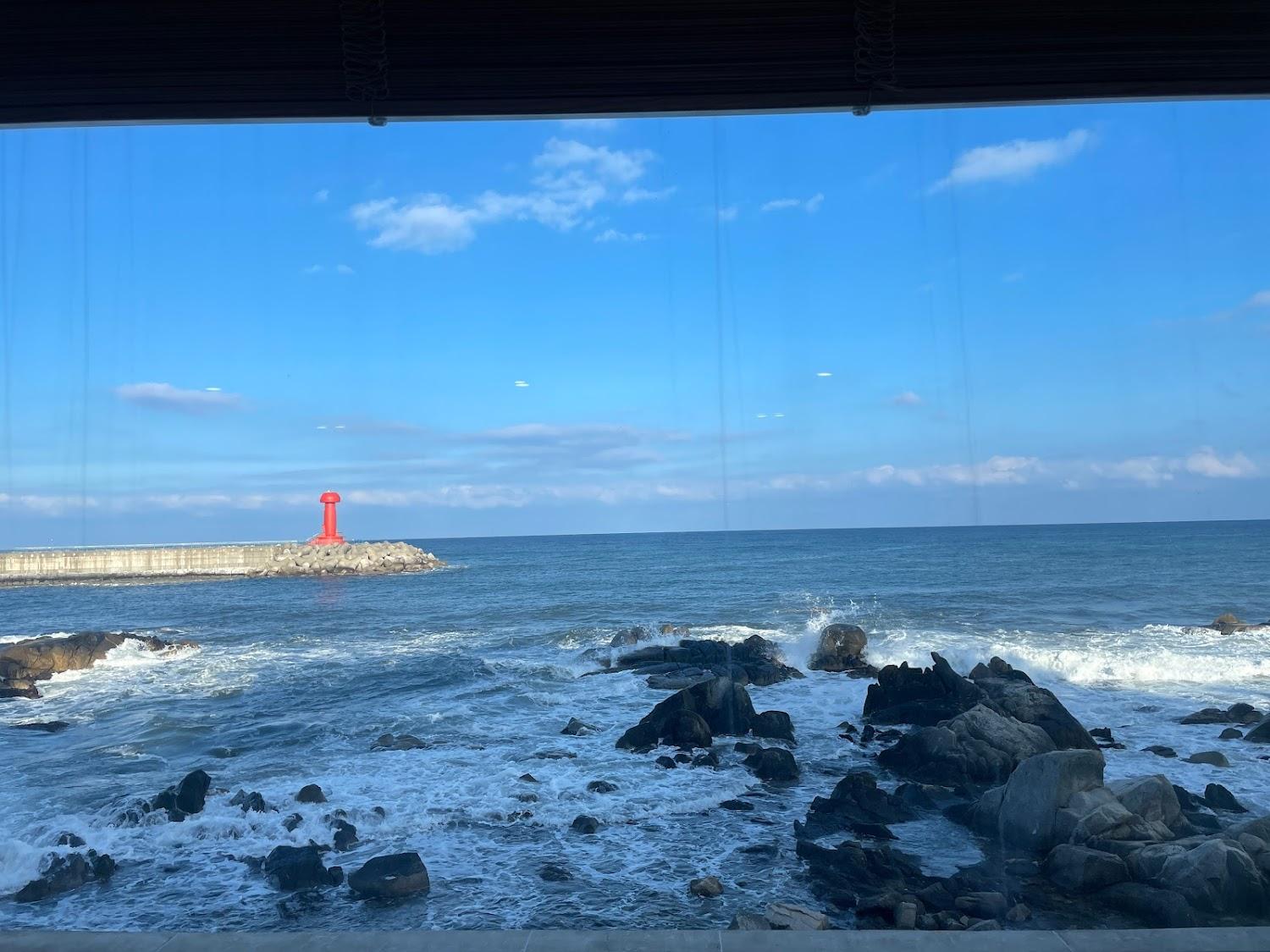 Cover Image for 바다빛무지개펜션