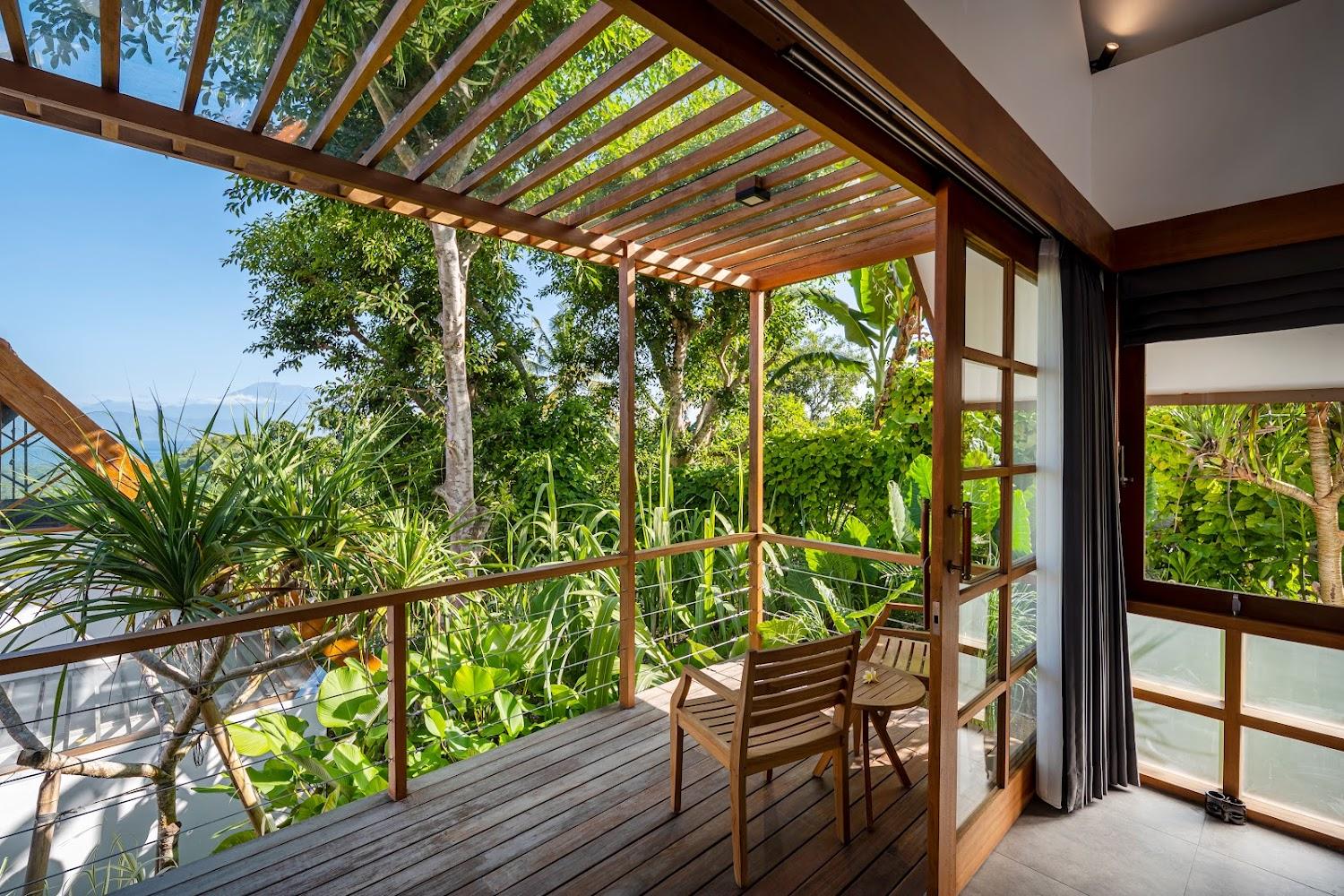 Cover Image for Deep Roots Dive & Yoga Resort