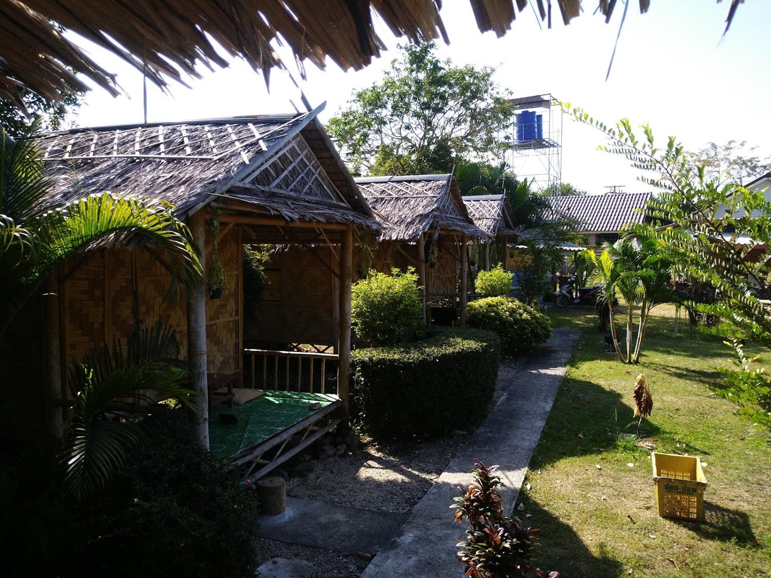 Cover Image for Unseen bunglow