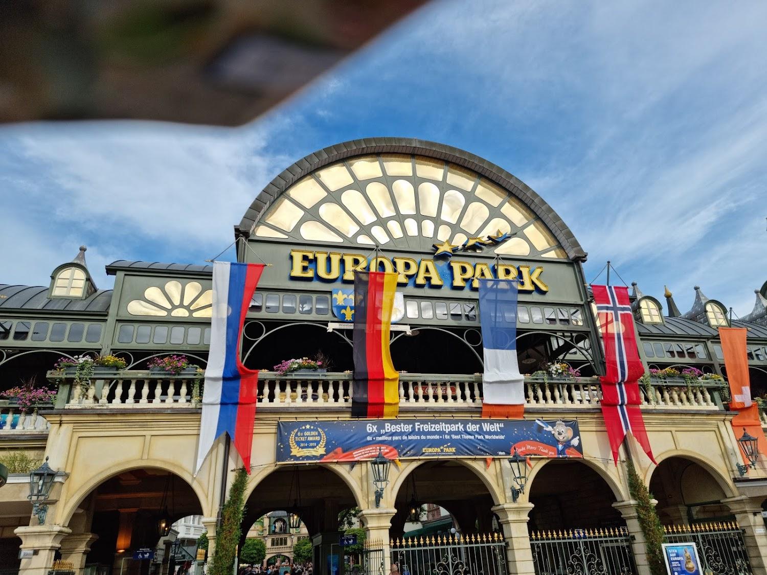 Cover Image for Europa-Park GmbH & Co - Hotelbetriebe KG