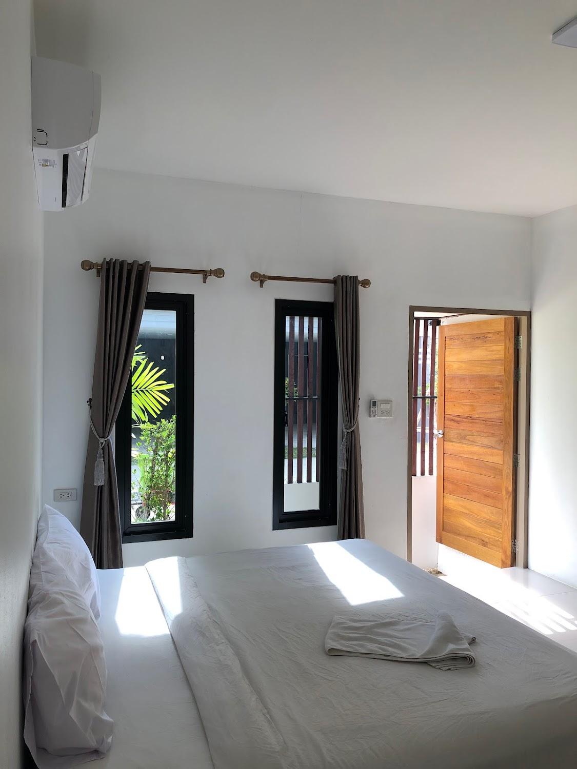 Cover Image for M-Nine hotel