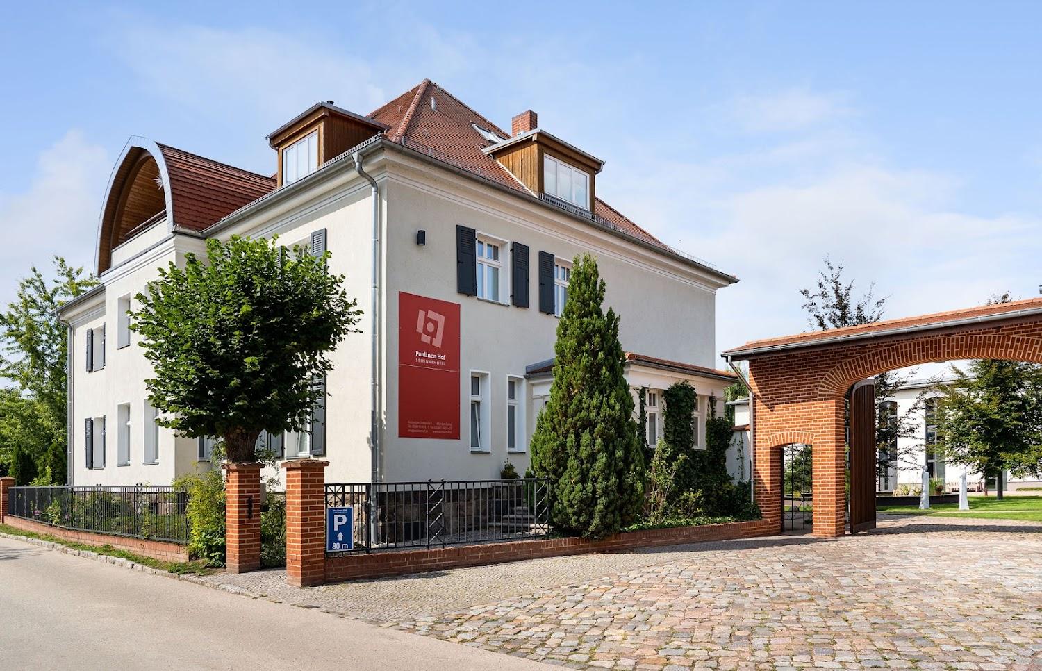 Cover Image for Paulinenhof