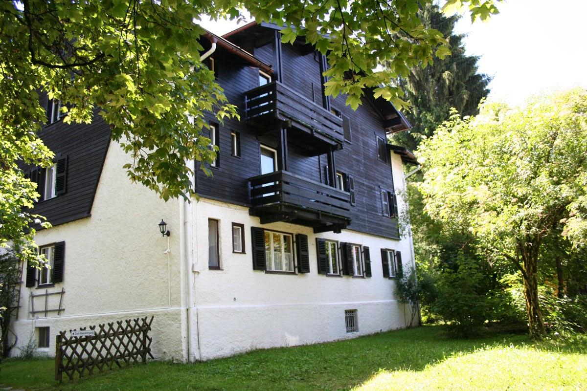 Cover Image for Haus Partale