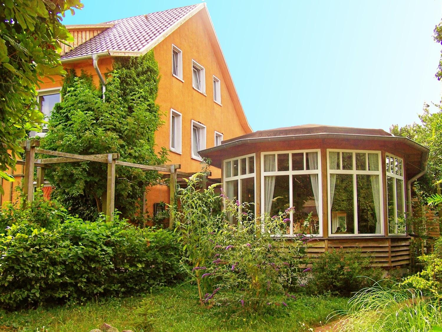 Cover Image for Landhaus Martens