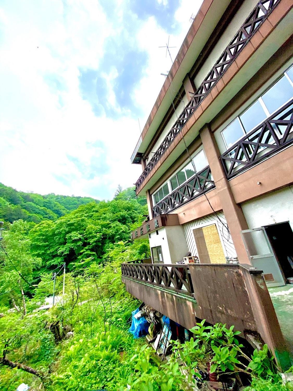 Cover Image for 御座石鉱泉