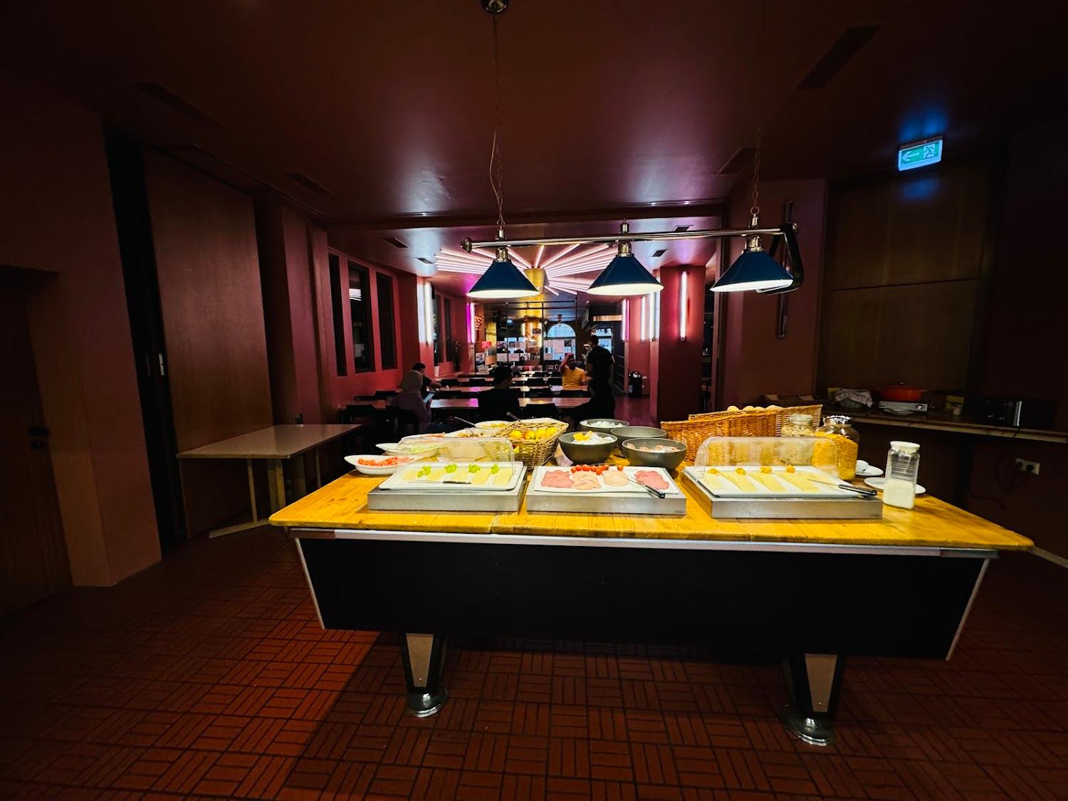 Cover Image for Amstel House Hostel Berlin