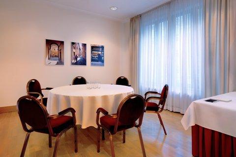 Cover Image for Sheraton Carlton Hotel Nuernberg