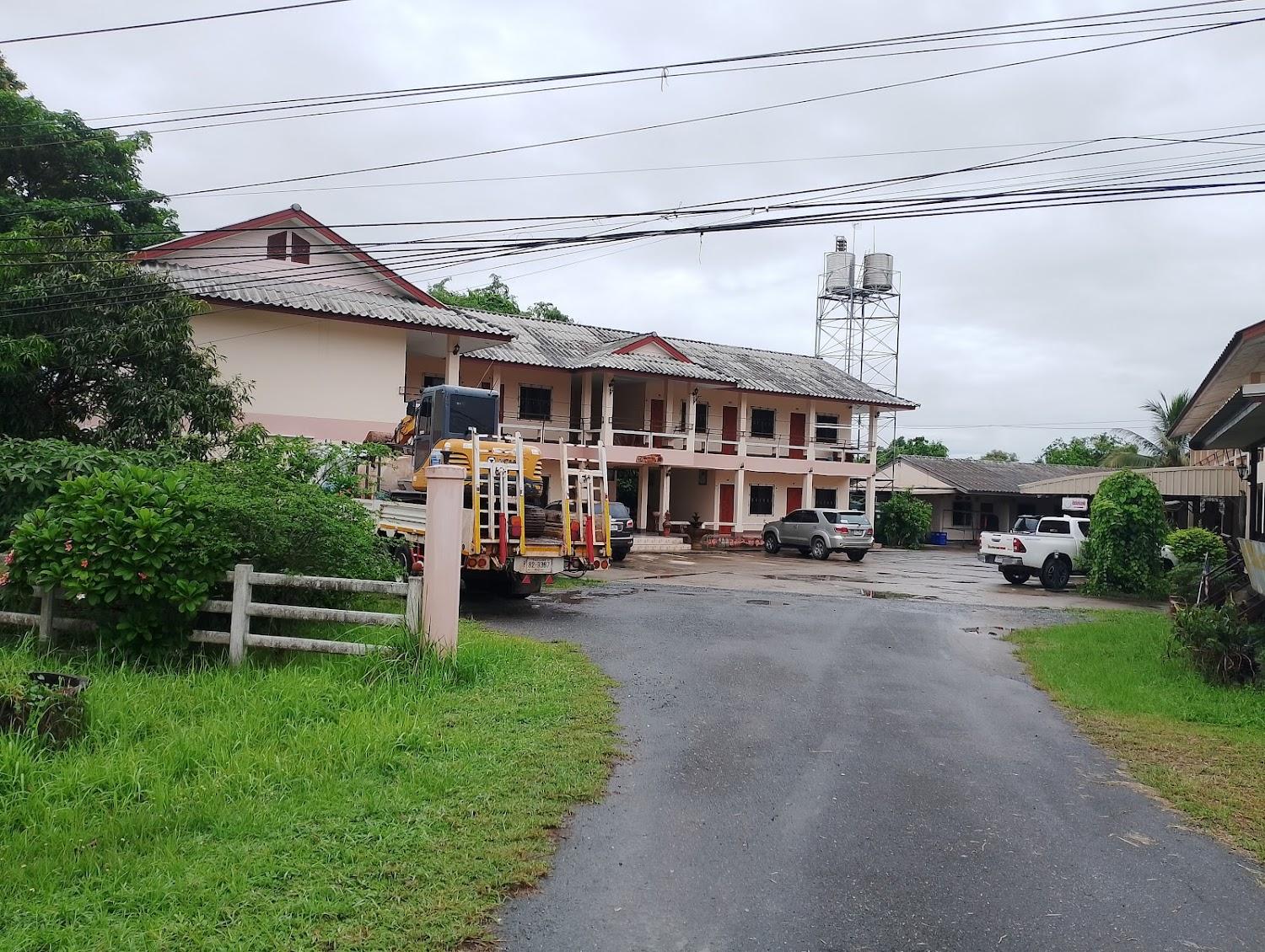 Cover Image for โรงแรมบ้านน้ำผึง เป็น ห้องพัก บ้านน้ำผึ้ง