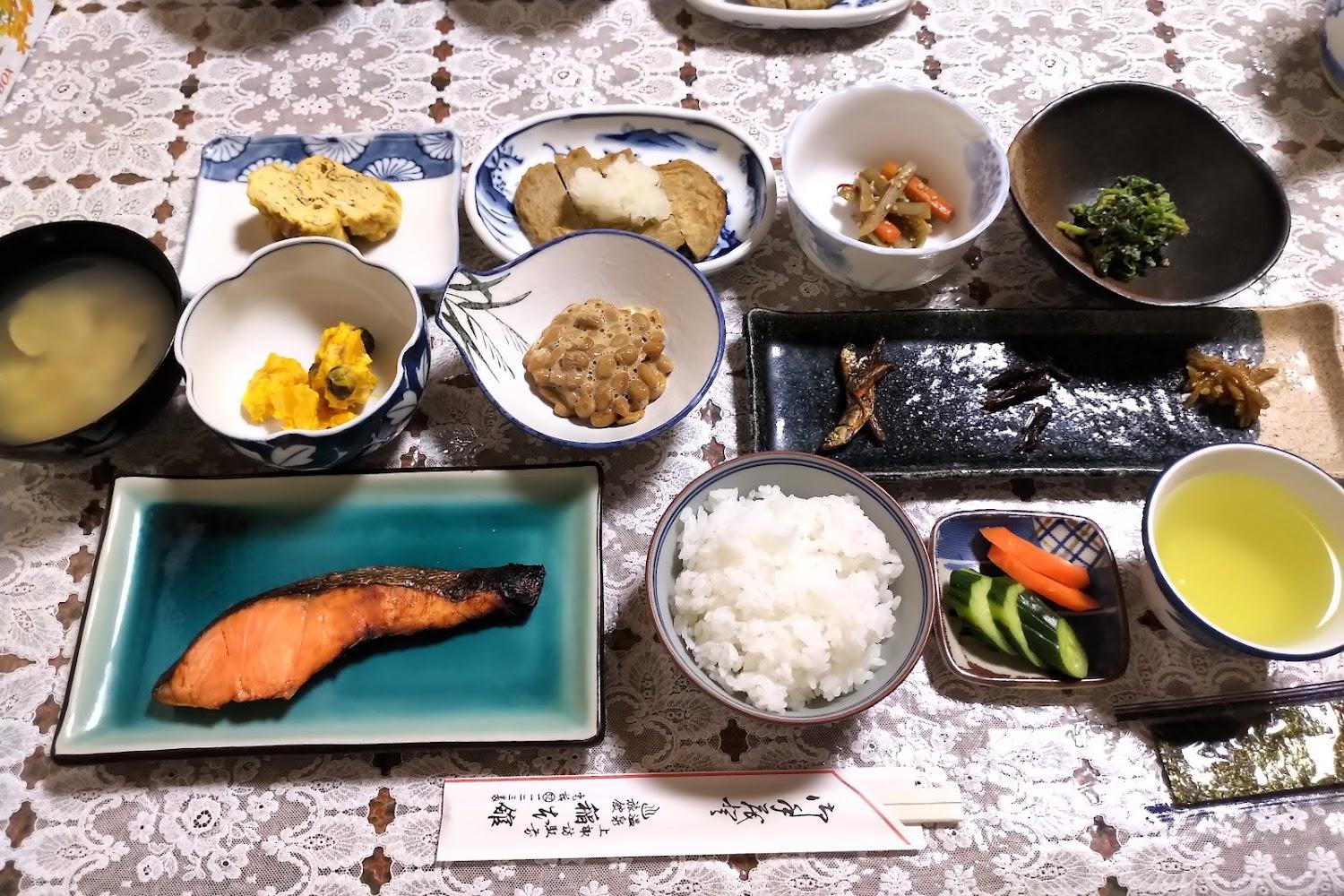 Cover Image for 稲本館