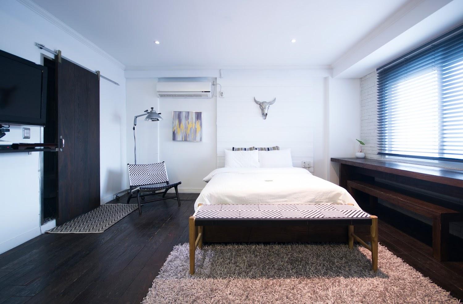 Cover Image for Seoul Loft Apartments (SLA)
