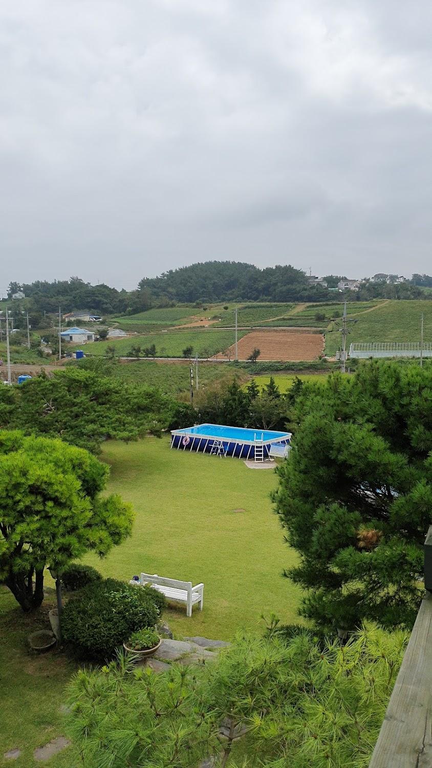 Cover Image for 리멤버펜션
