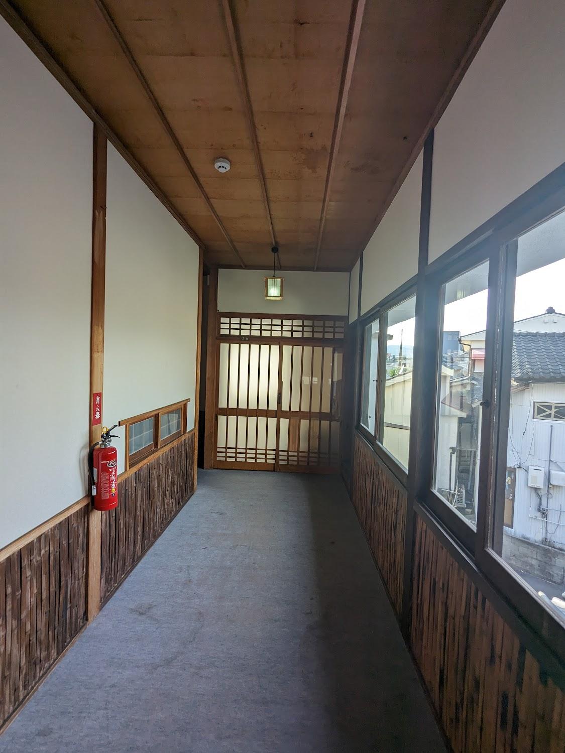Cover Image for Business Hotel Maizuru-kan
