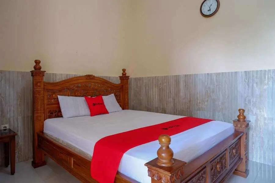 Cover Image for RedDoorz near Lokawisata Baturaden