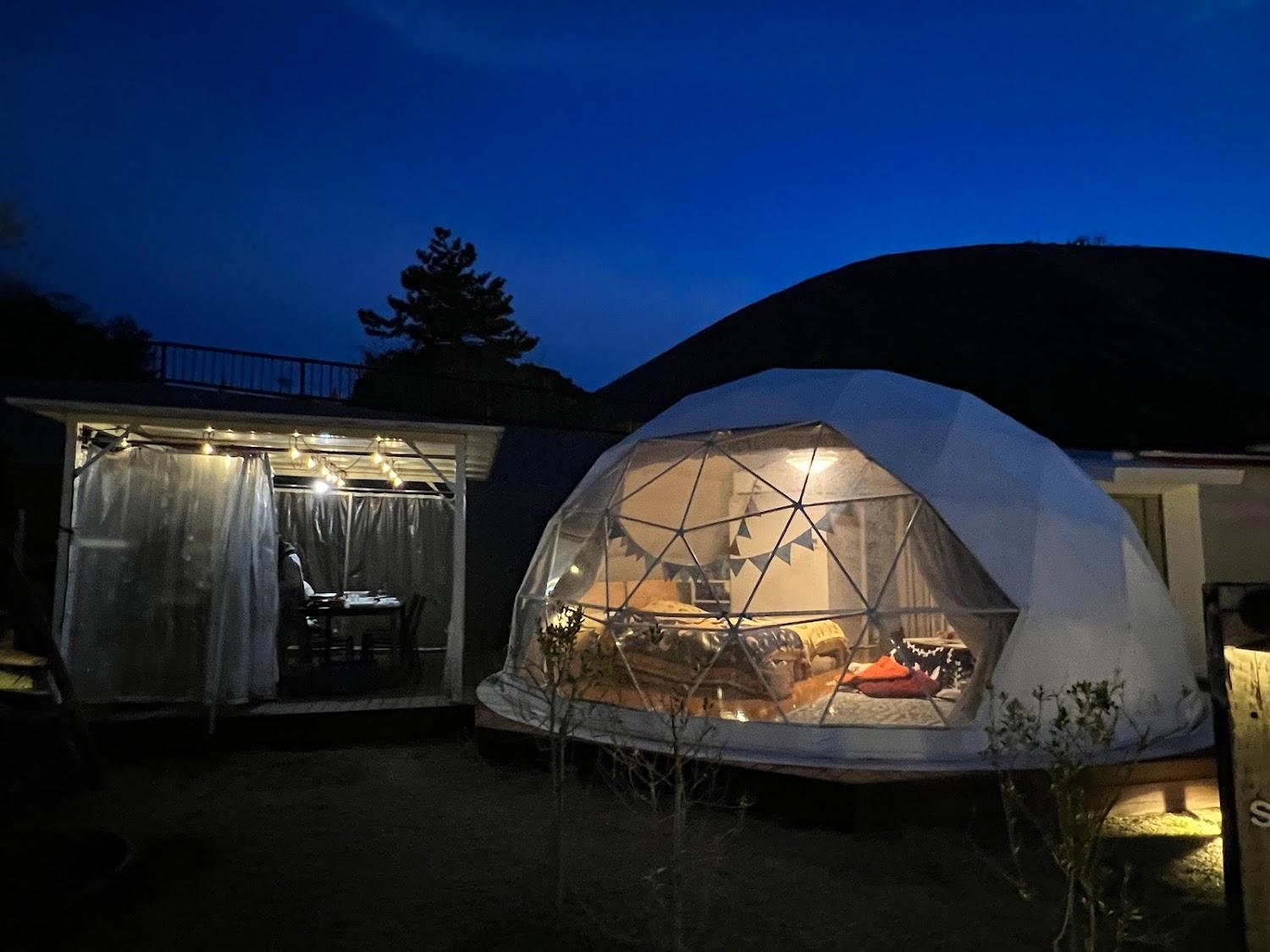 Cover Image for Izu Shaboten Village