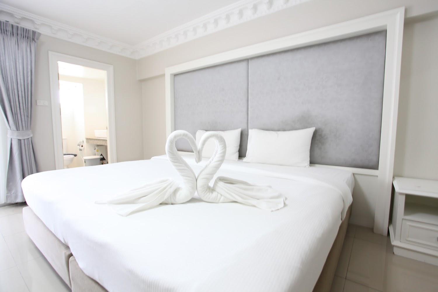 Cover Image for Romance Hotel Sukhumvit 97