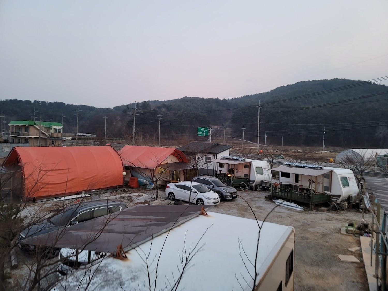 Cover Image for 양양 행복나드리 글램핑&카라반