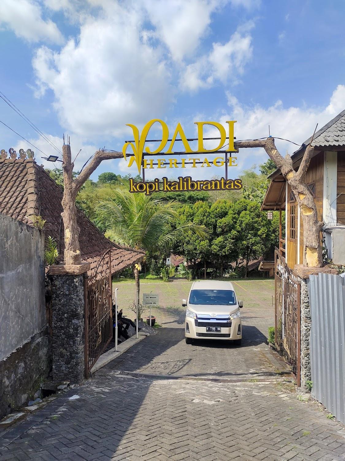 Cover Image for Ảnh At a glance