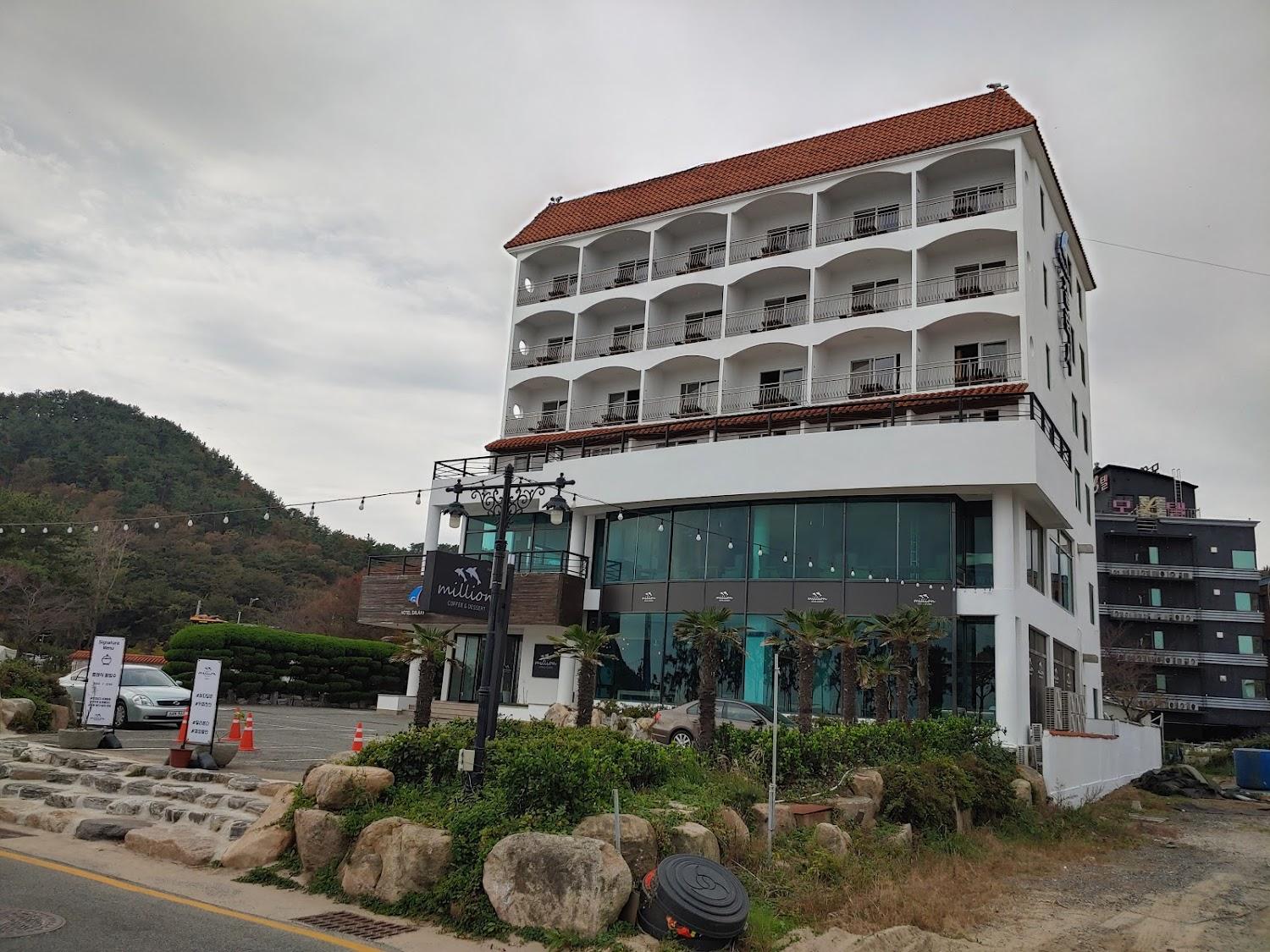 Cover Image for 아리아나모텔