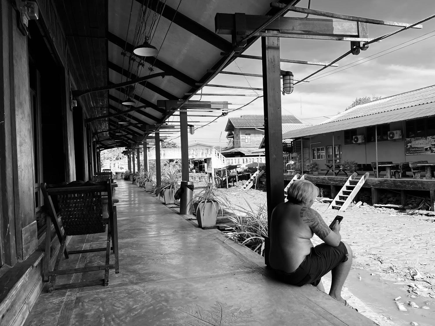 Cover Image for Chotika Riverfront (เรือนไม้ริมน้ำโชติกา)
