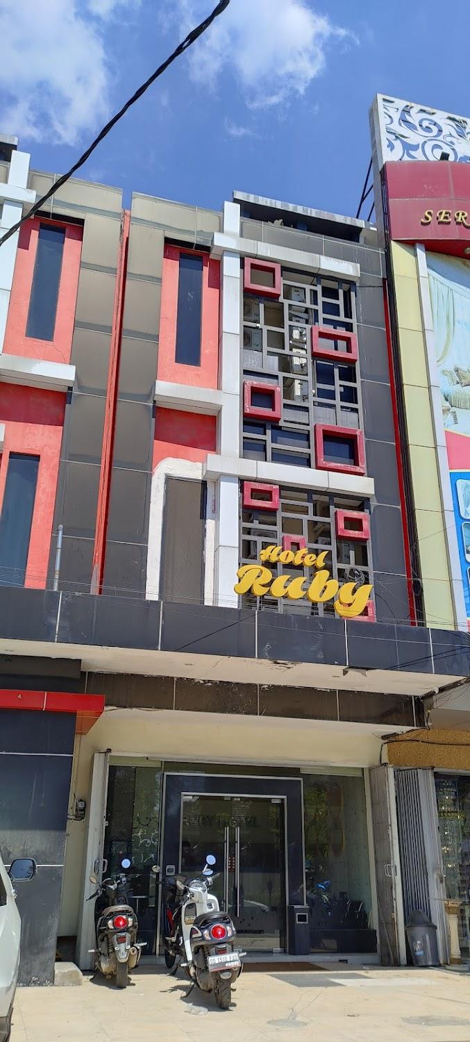 Cover Image for Urbanview Hotel Ruby Makassar