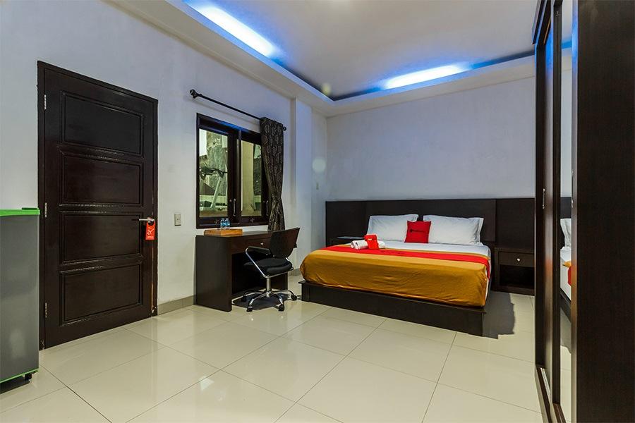 Cover Image for RedDoorz Premium @ Ampera Raya 2