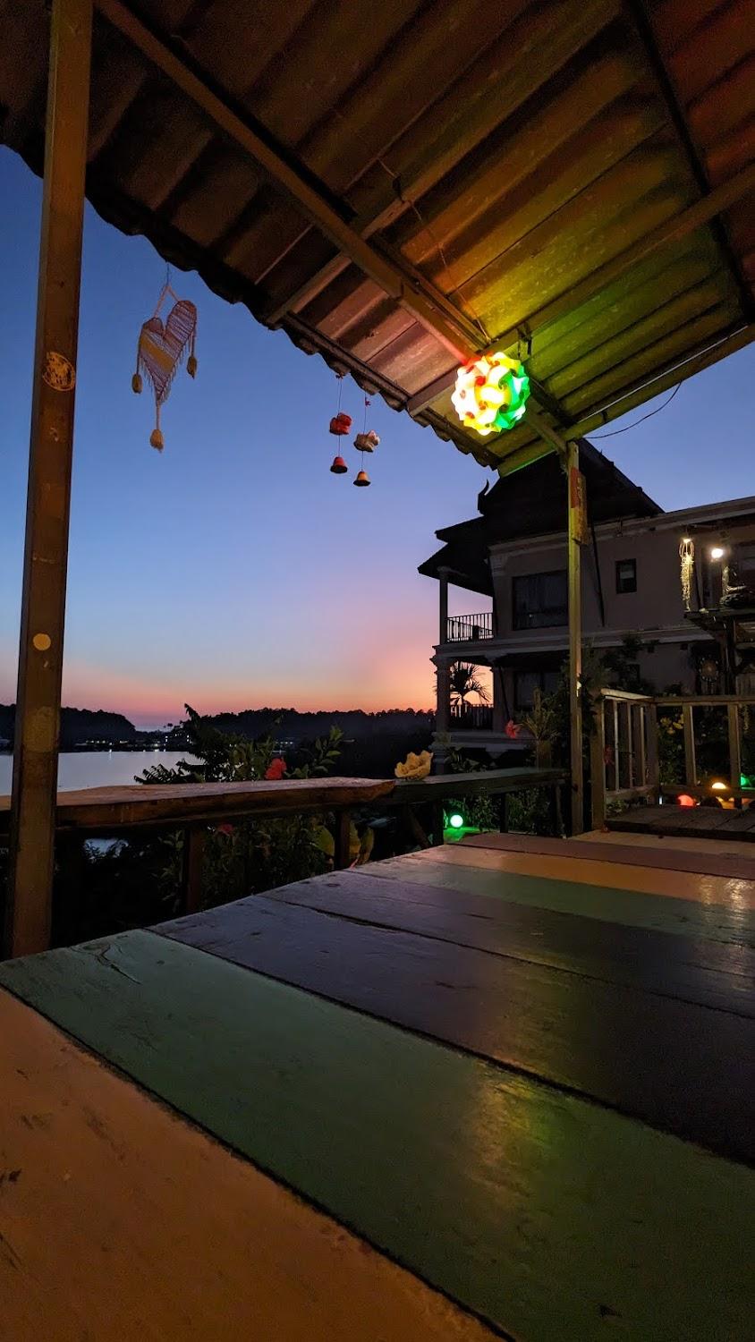 Cover Image for Rasta view bungalows