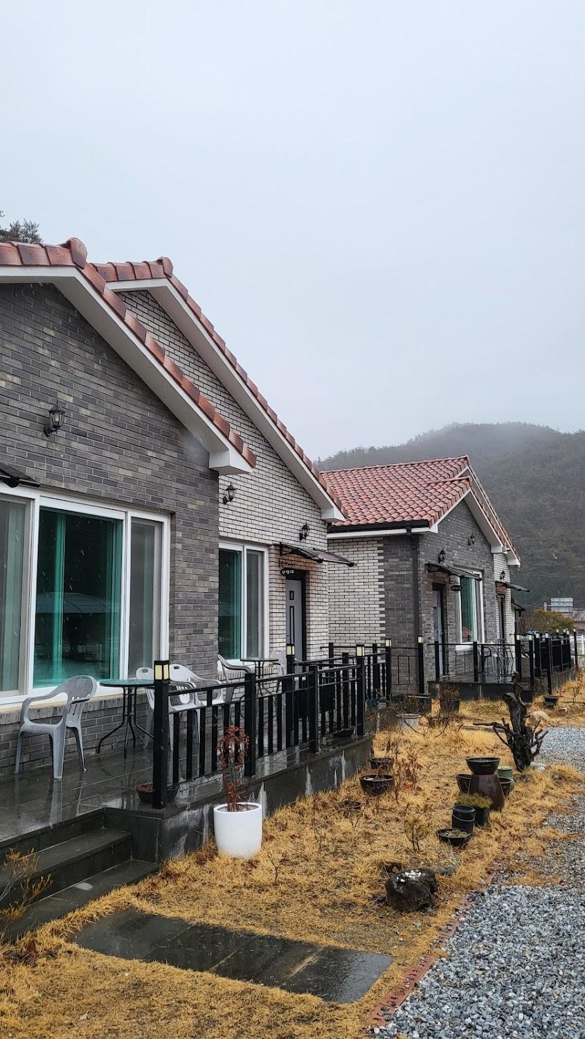 Cover Image for 말티가는길 펜션