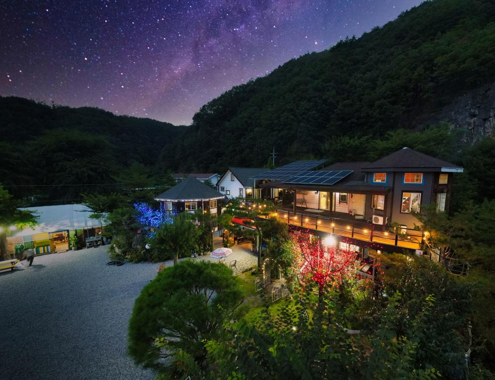 Cover Image for 아우라지강변펜션
