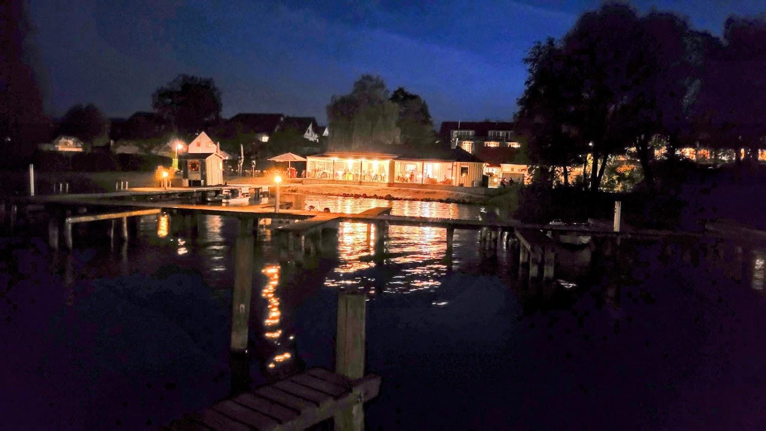 Cover Image for Hausboot auf dem Fleesensee