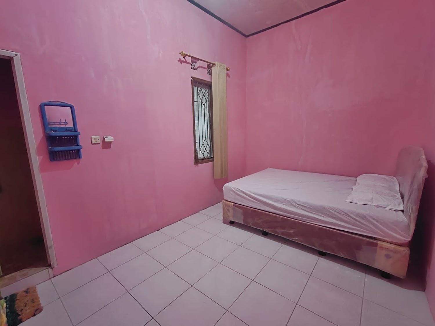 Cover Image for Homestay Bukit Pamoyanan 1 RedPartner