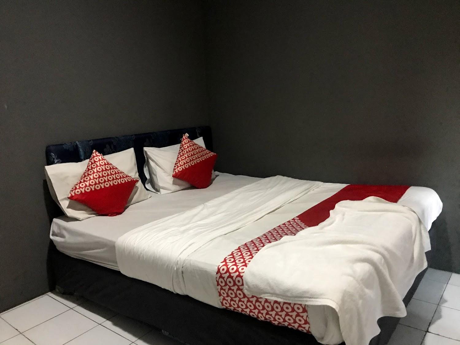 Cover Image for OYO 1111 Pasar Baru Inn