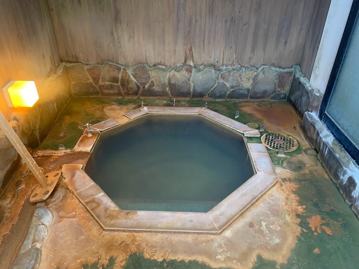 Cover Image for Maruya Ryokan Hijiori Onsen