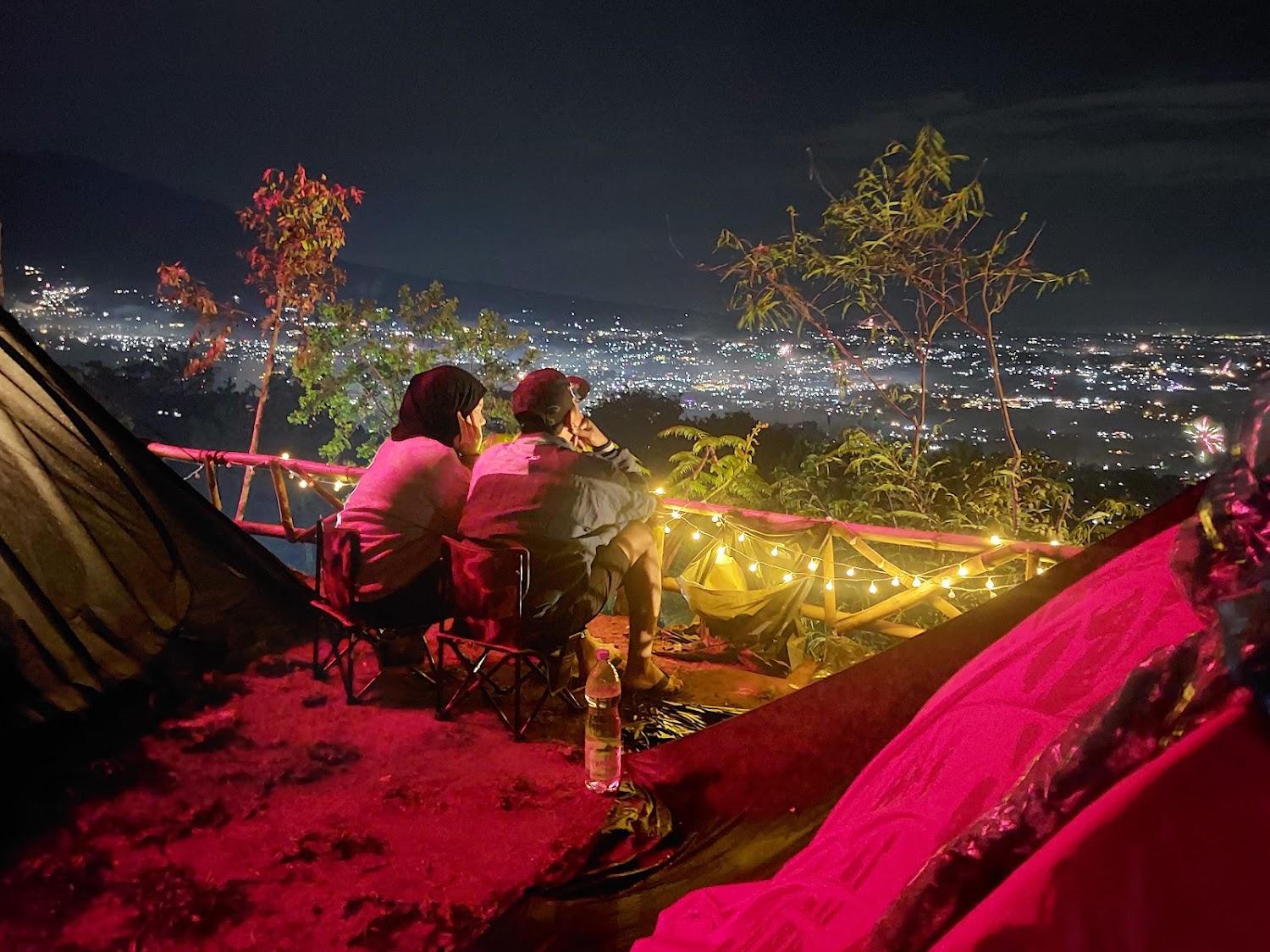 Cover Image for Zoya Hills