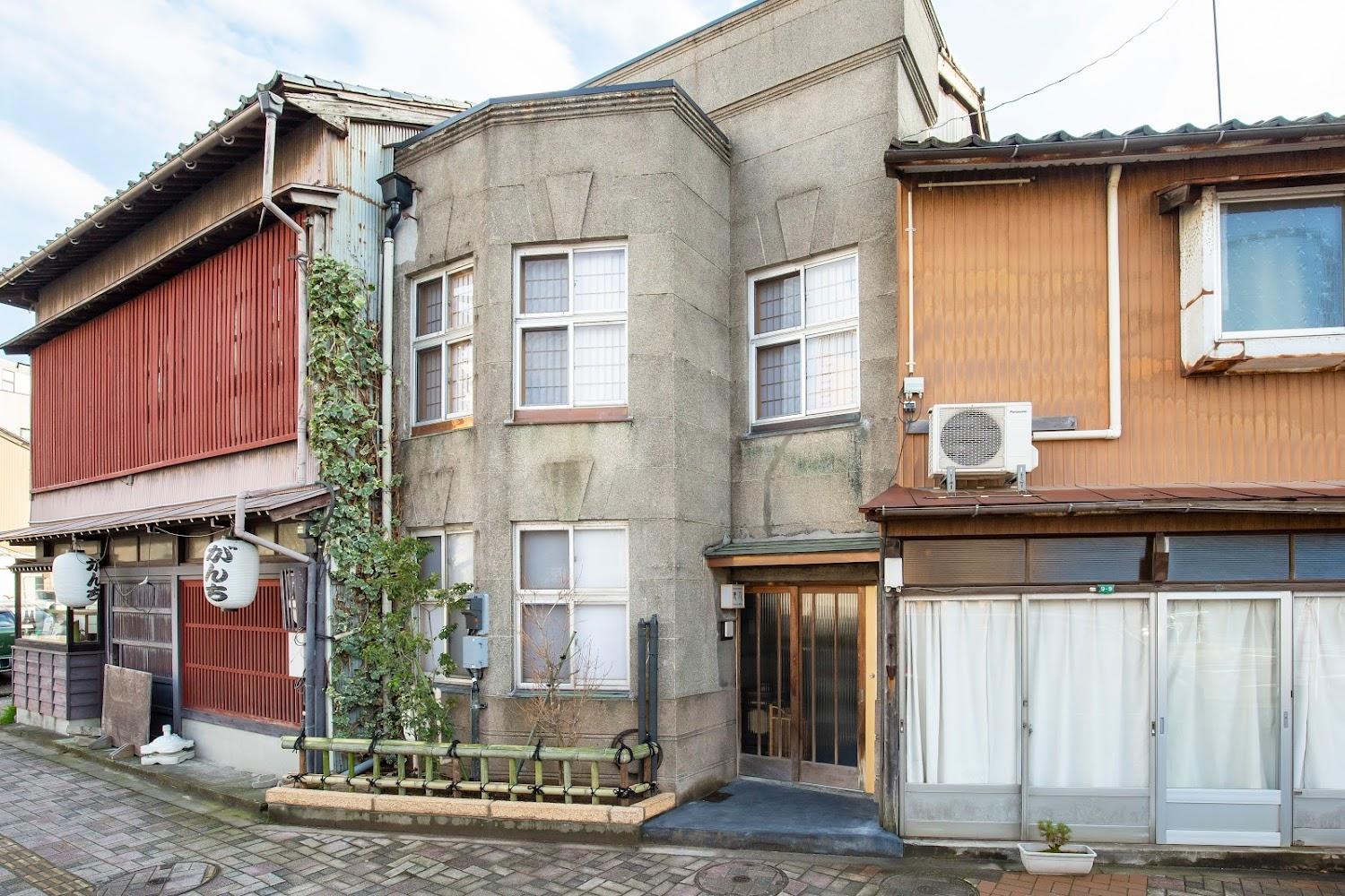 Cover Image for 金沢町家兼六