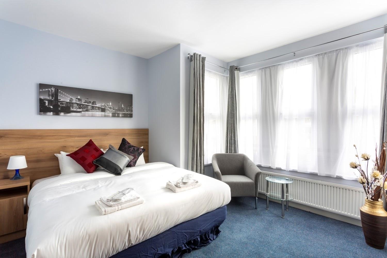 Cover Image for Wellesley Hotel
