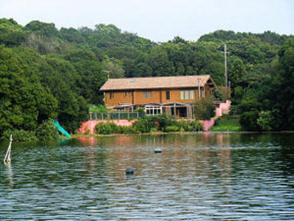 Cover Image for Log Cotage Hata